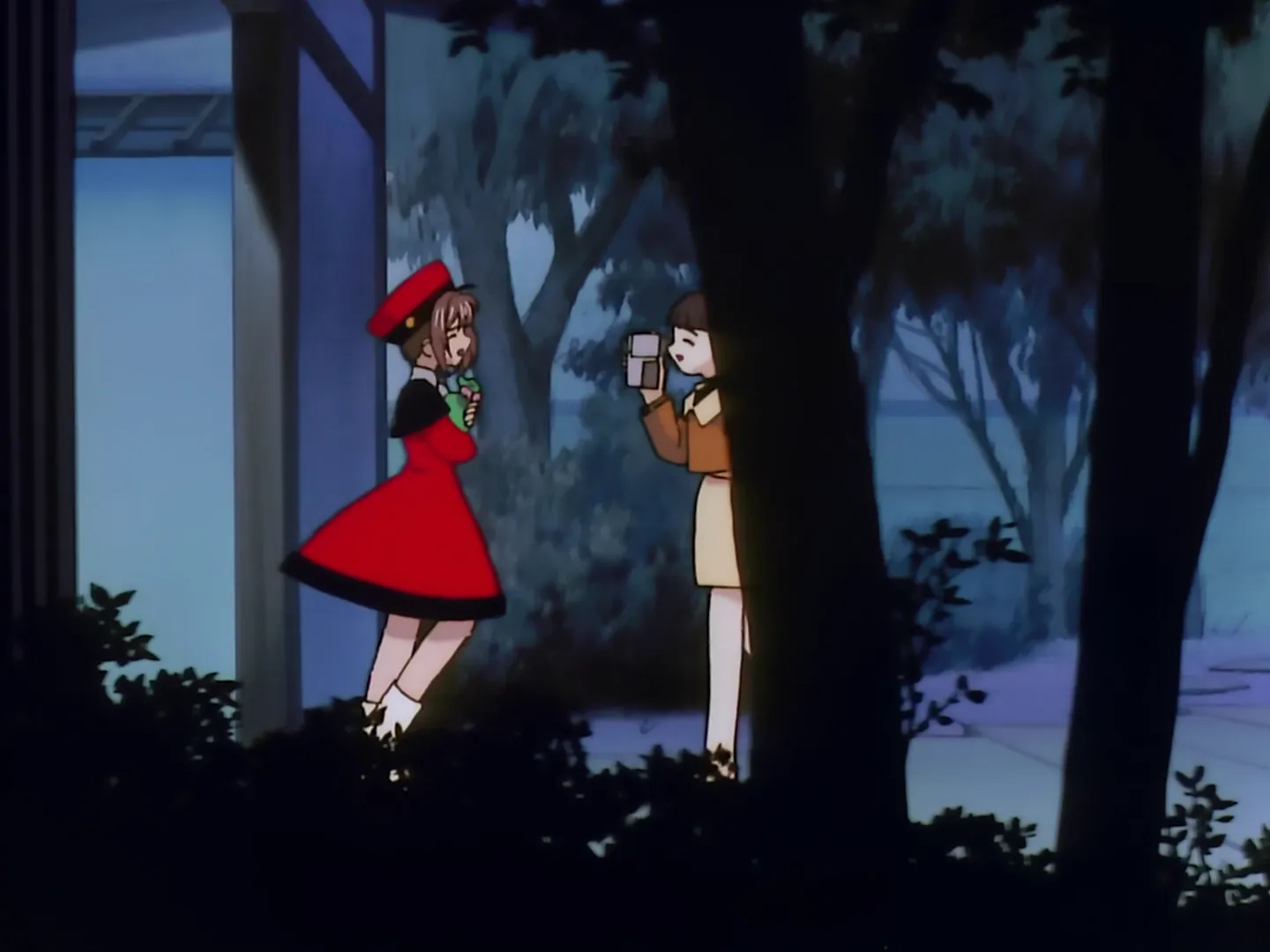 Sakura et le grand ours en peluche — capture 20